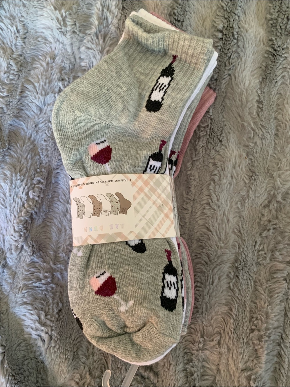 Rae Dunn 6-Pack Women’s Cushioned Quarter Socks - Wine Themed - Picture 2 of 3
